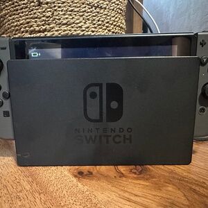 Nintendo Switch Console – Model HAC-001(-01)